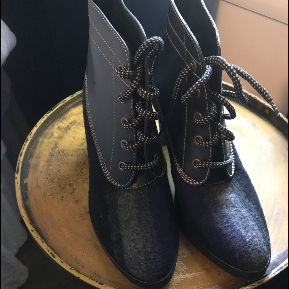 Johnston & Murphy able boot size 7